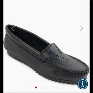 Minnetonka Deerskin Gore Front Moccasins NWOT